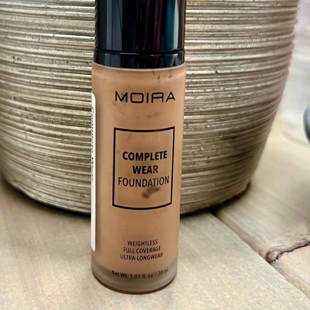 Moira Complete Wear Foundation in the color honey sand NWT